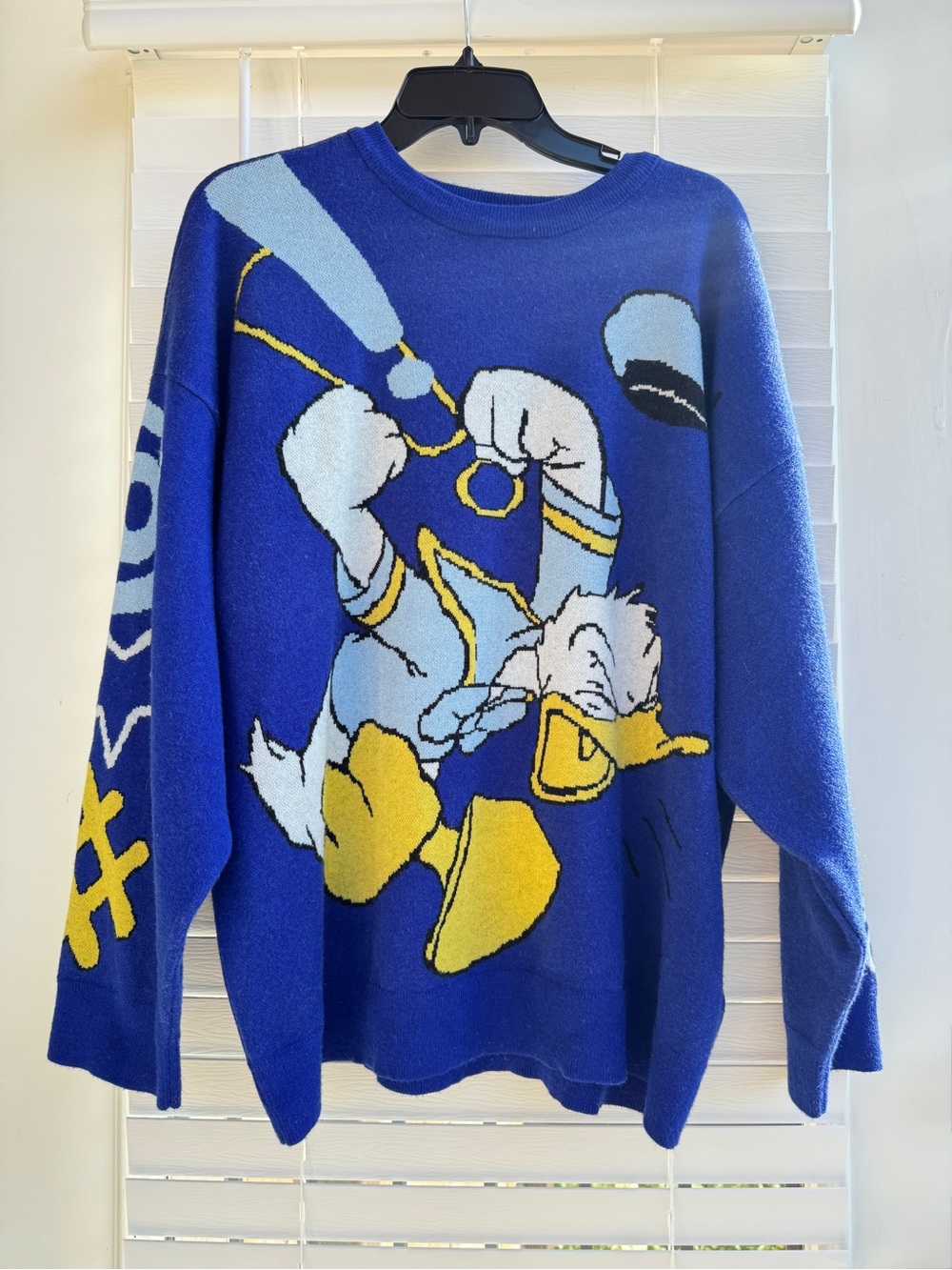 Disney Angry Donald Duck 1X Blue Oversized Graphic Knit Sweater Pullover
